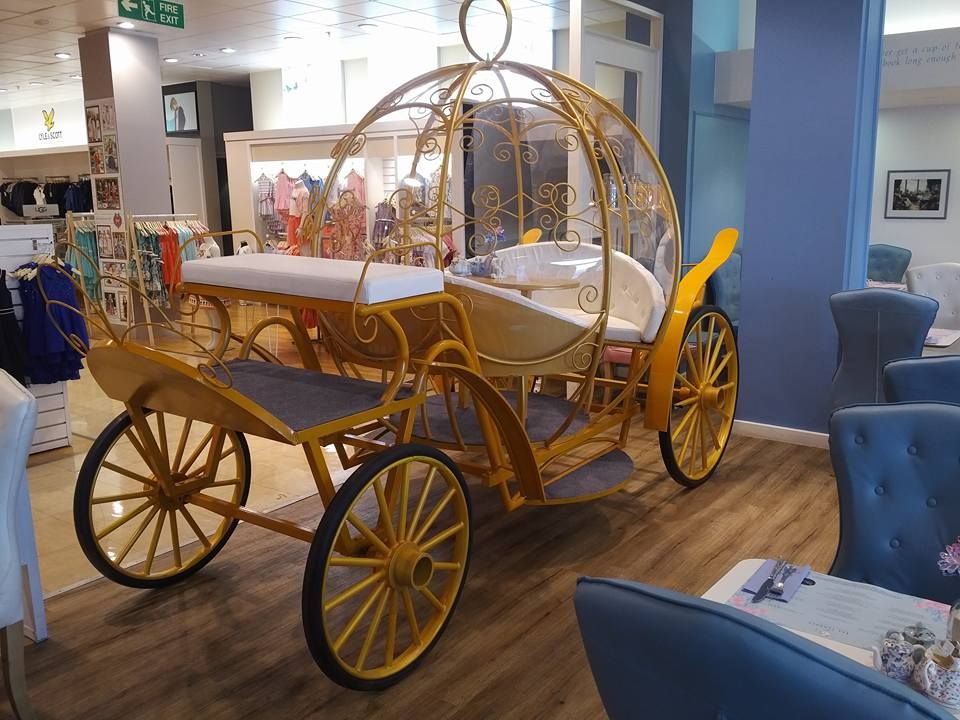 The Tea Terrace, House of Fraser, London, installs £16,000 Cinderella carriage with dining table