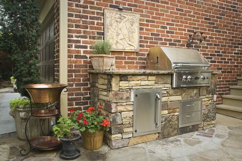 Outdoor kitchen - brickwork and stove