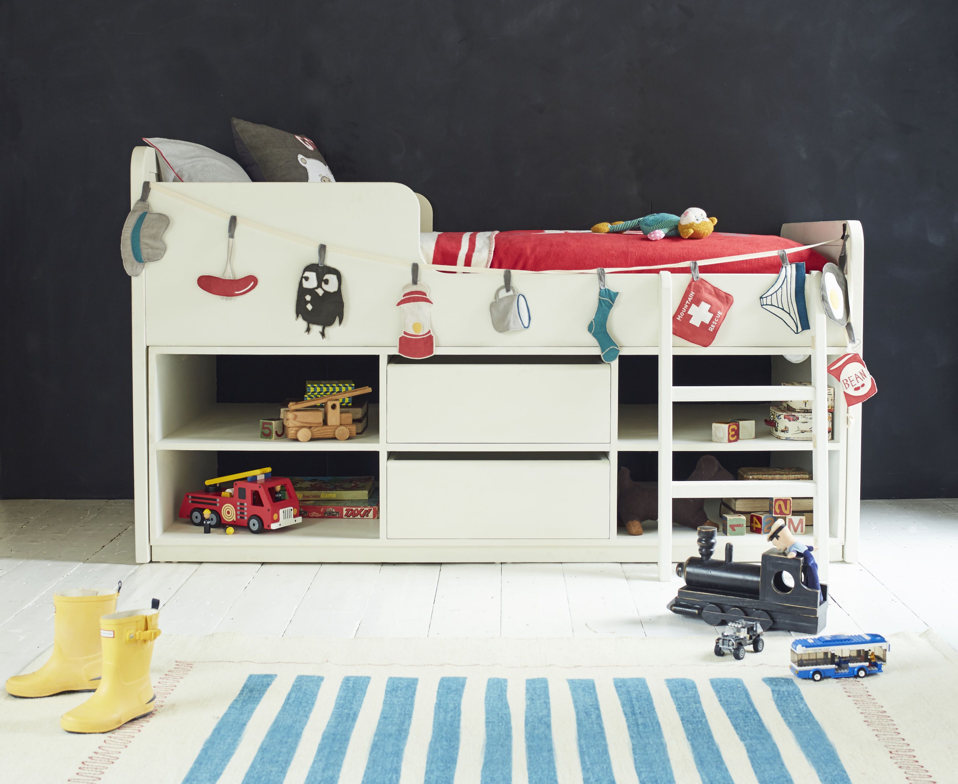 Under mid sleeper clearance storage ideas