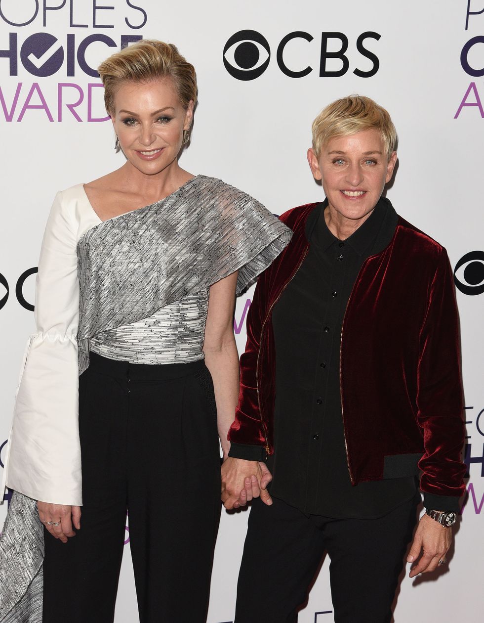 Ellen DeGeneres, Portia de Rossi poses at the People's Choice Awards 2017