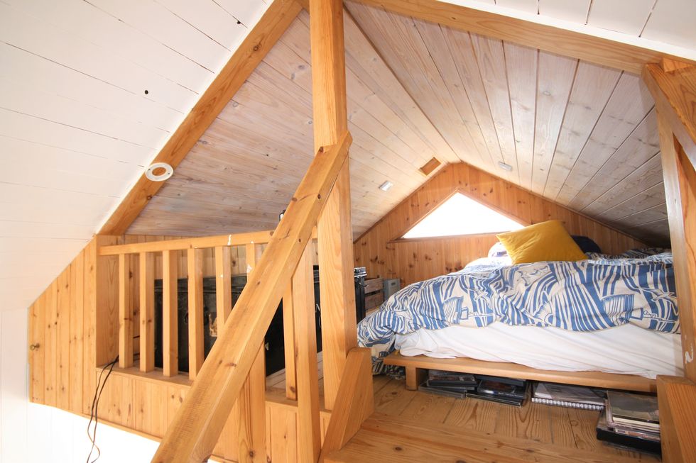 Room, Attic, Property, Bed, Furniture, Bedroom, Log cabin, Wood, House, Loft, 