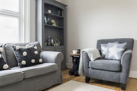 Designer Kelly Willmott's compact living room