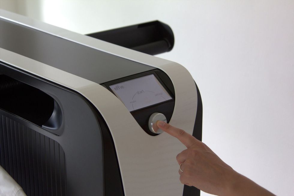 Effie - automated ironing machine