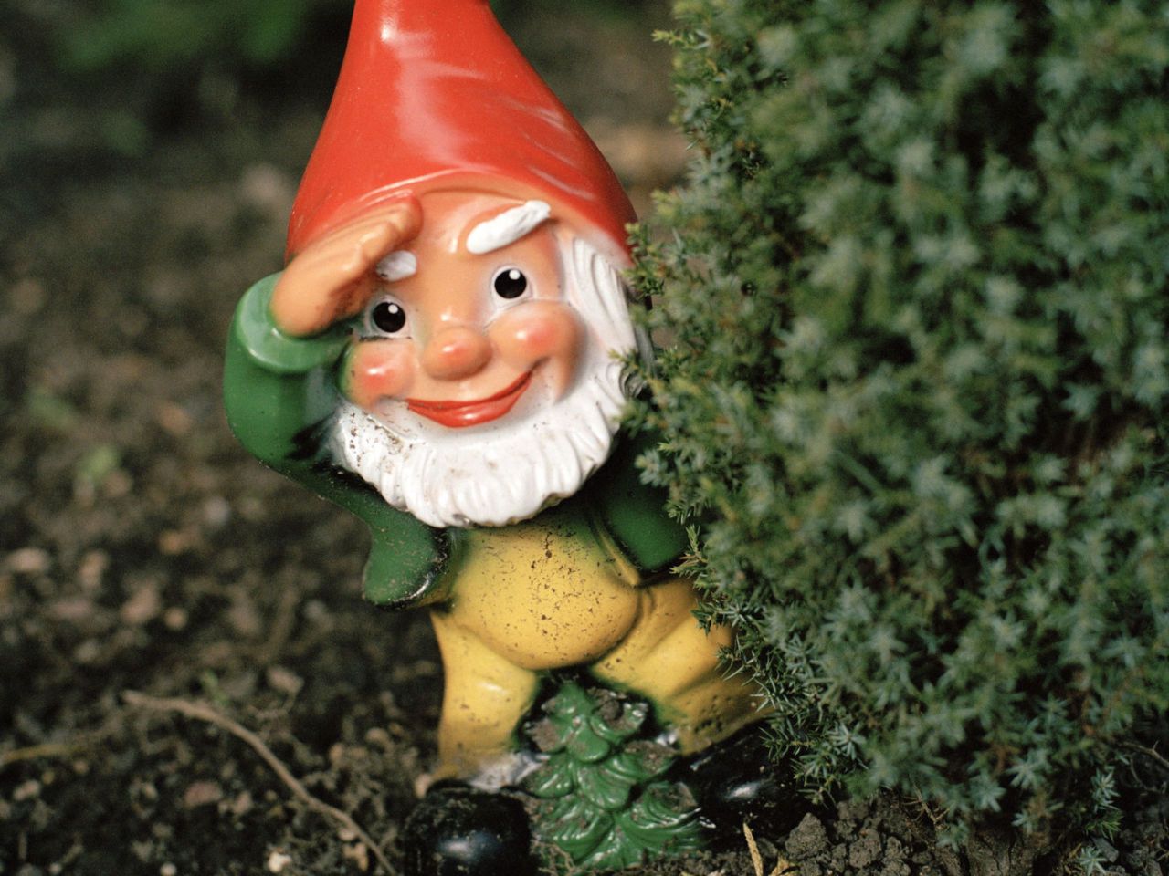 21 Best Garden Ornaments - Cheap Lawn Ornaments & Sculptures for Gardens