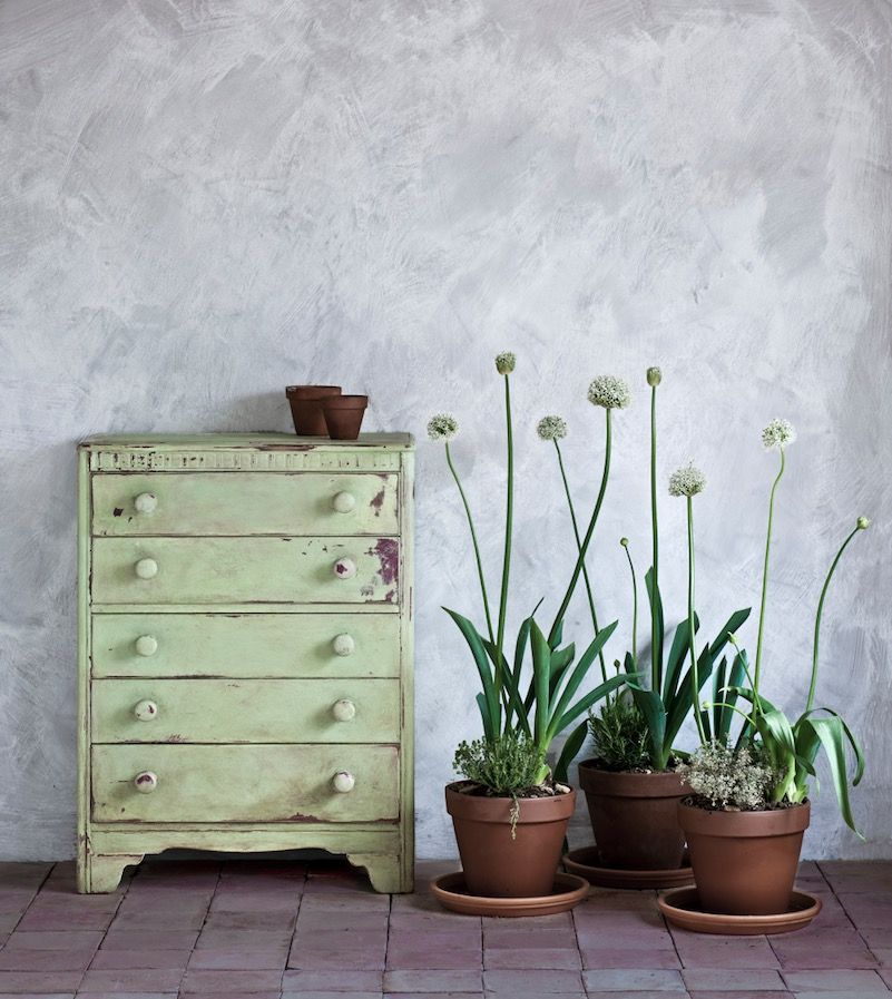 Annie Sloan Teams up with Oxfam to Launch a New Chalk Paint™ Colour - Lem Lem