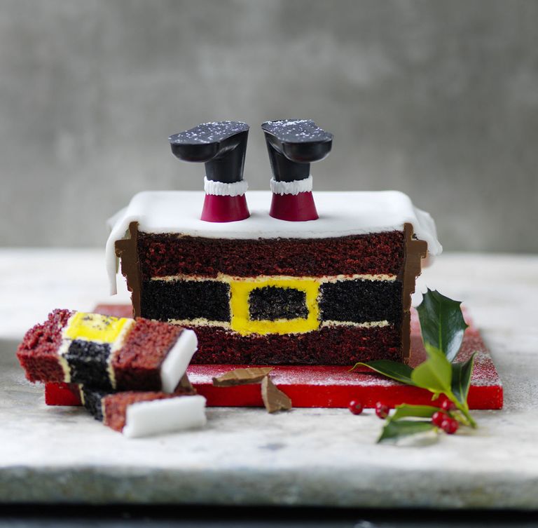 7 Best Novelty Christmas Cakes And Desserts