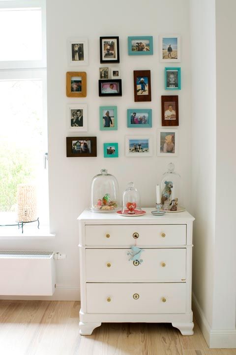 <p>'The first thing I notice is if there are framed pictures on shelves, photos on the walls and easily-seen shelves of photo albums,'&nbsp;says <a href="https://www.cherishyourphotosmi.com/" target="_blank" data-tracking-id="recirc-text-link">Cheri Warnock</a>, a professional photo organiser. 'If there are, I know this is a person who will value the benefit I bring to organising photo collections.'</p><p><strong data-redactor-tag="strong" data-verified="redactor">MORE:&nbsp;</strong><span><strong data-redactor-tag="strong" data-verified="redactor"><a href="http://www.housebeautiful.co.uk/decorate/walls/news/a64/10-fabulous-feature-wall-ideas/" data-tracking-id="recirc-text-link">10 fabulous feature wall ideas</a></strong></span></p>