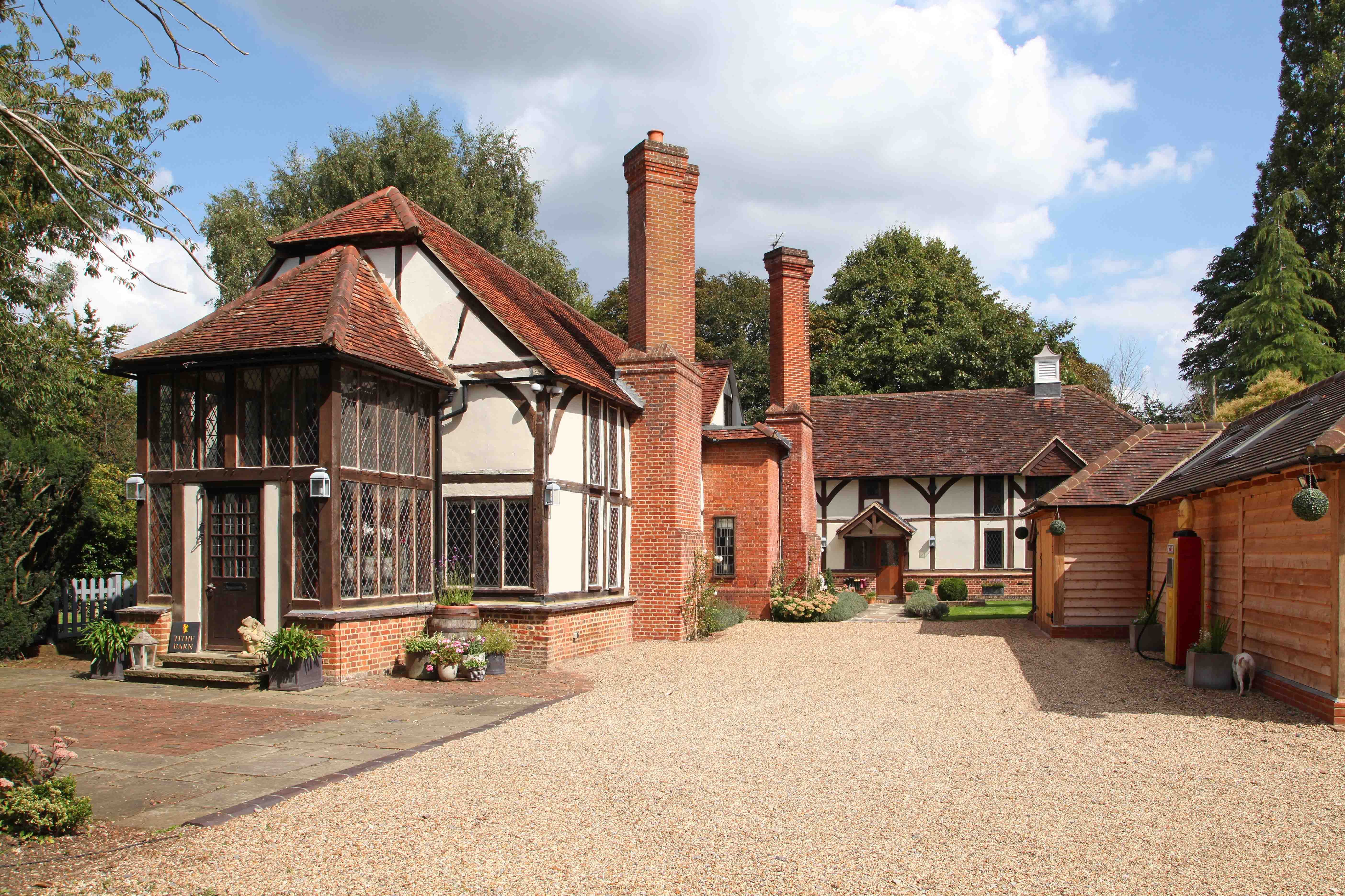 Secluded Country Home The Tithe Barn In Berkshire Is Up For Sale