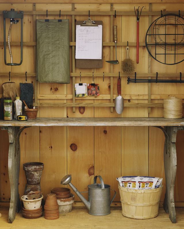 10 Smart Ways To Pack Your Garden Shed For Winter