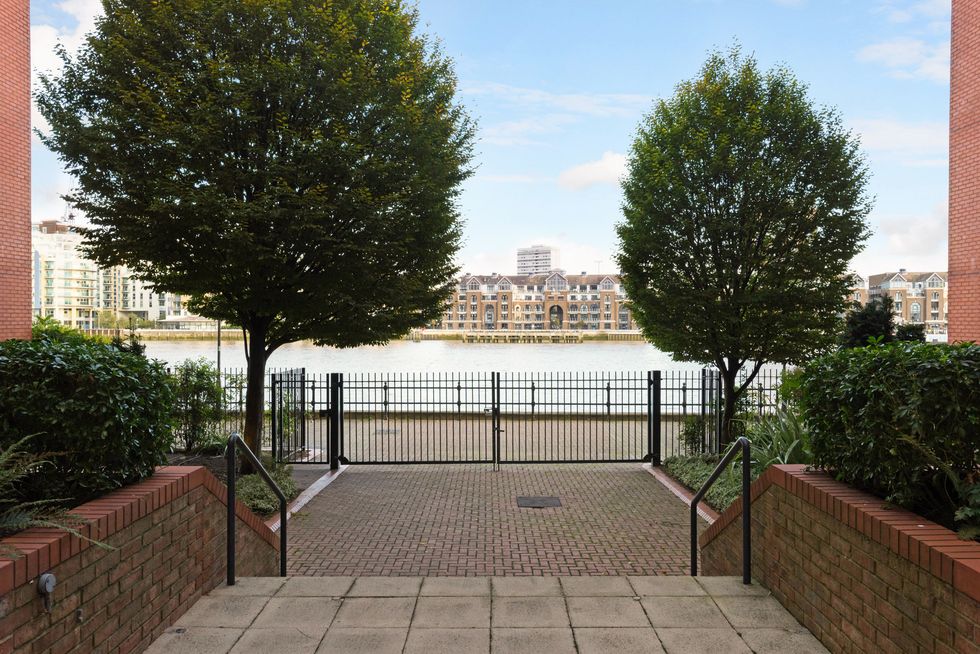 Flat 43 Sailmakers Court - Fulham - terrace - Savills