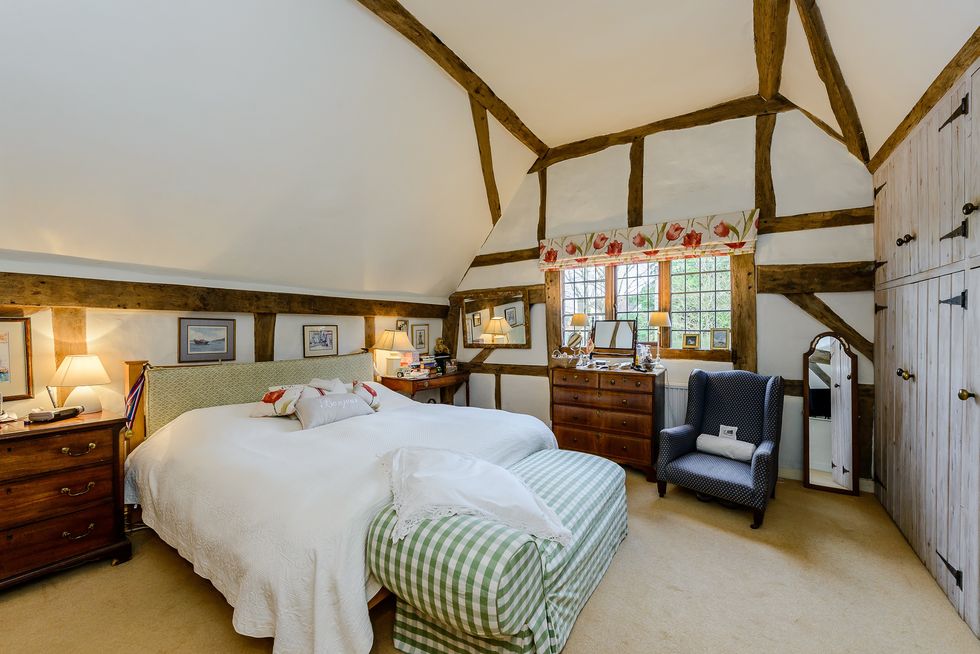 Barn Cottage - Church Street - Micheldever - Hampshire - bed