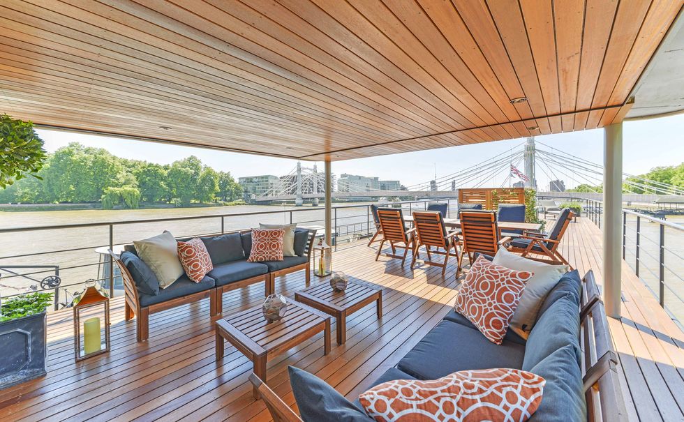 Flagship - Chelsea - houseboat - decking - Knight Frank