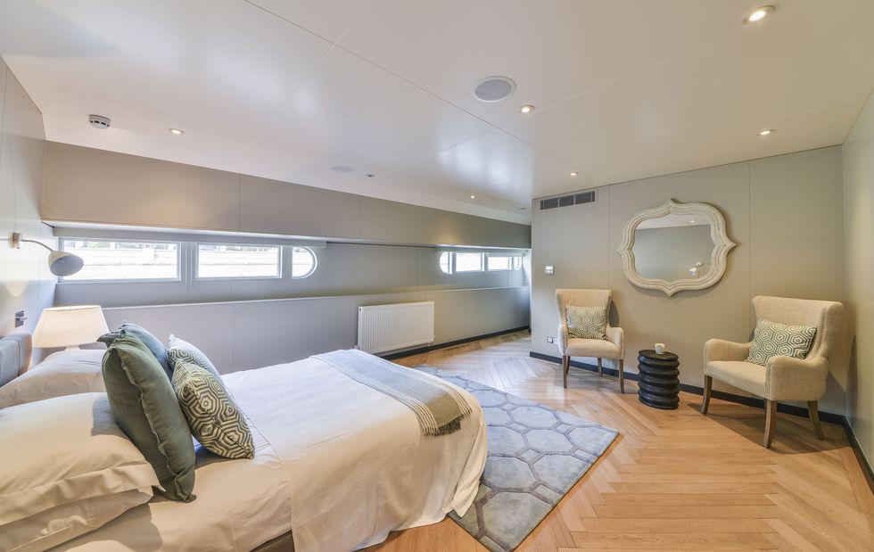 Flagship - Chelsea - houseboat - double room - Knight Frank
