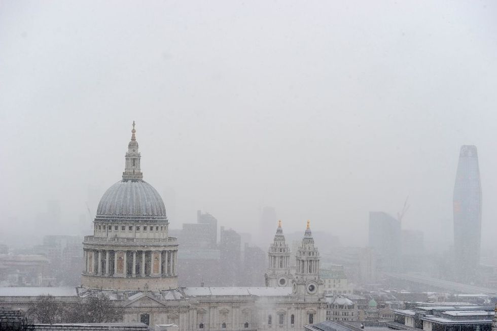 uk weather snow in london