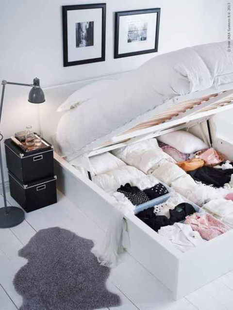 How to Use the Storage Space Under Your Bed
