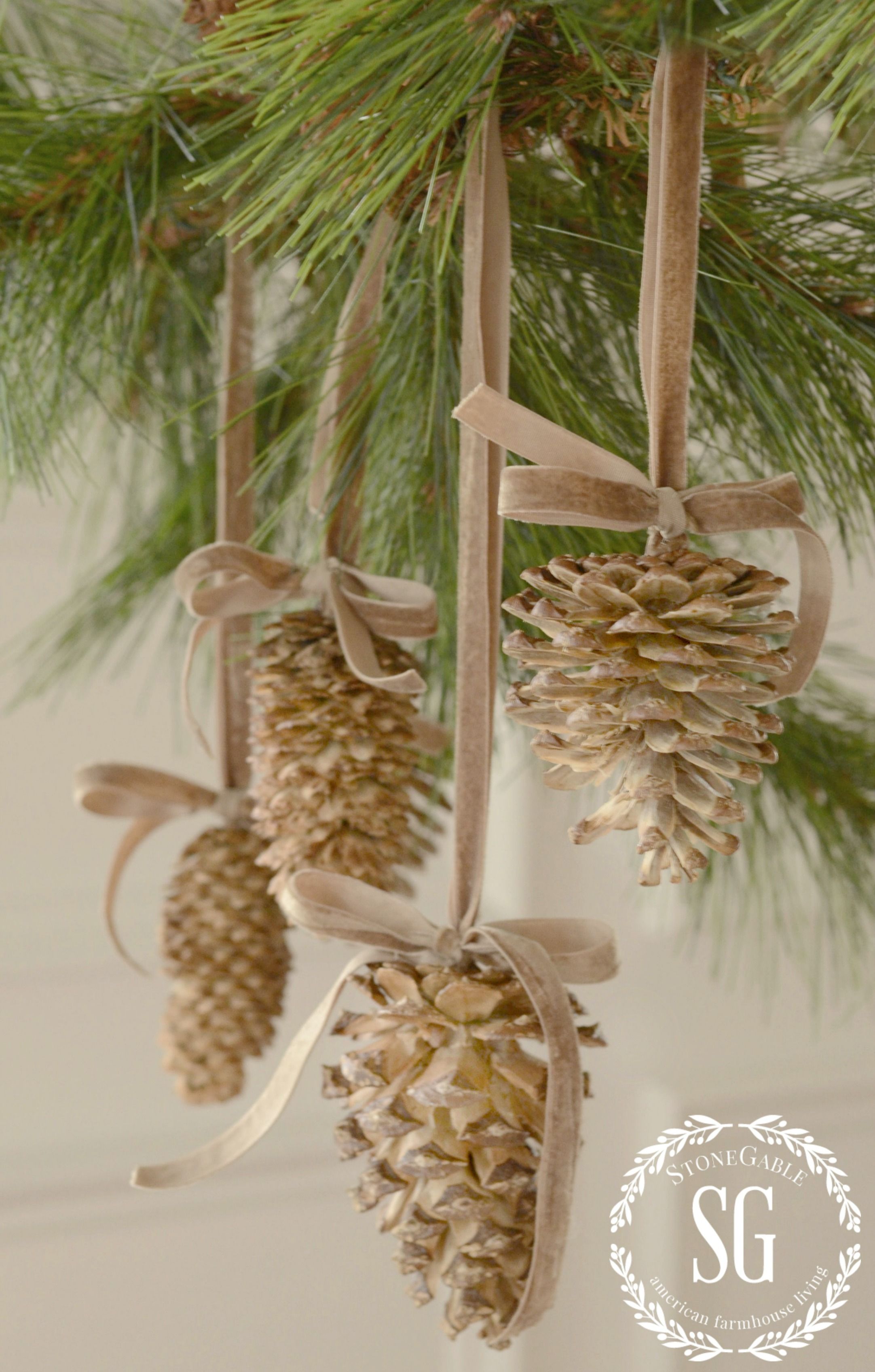 Điểm danh pine cone christmas decorations đẹp mắt cho mùa Giáng sinh