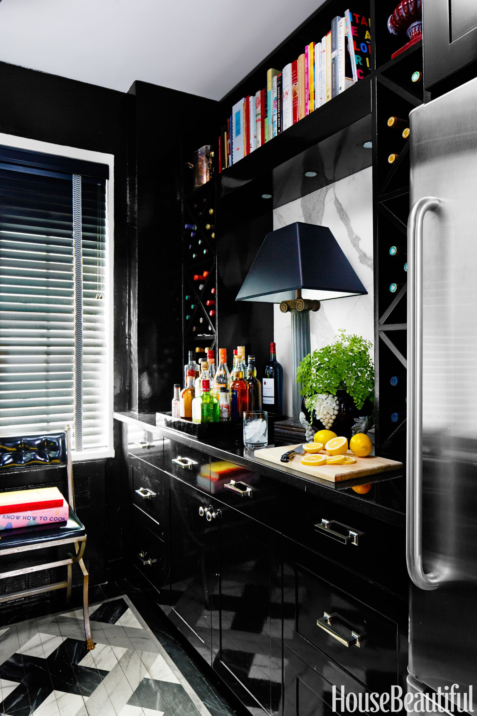 Colors That Go With Black for Every Room in the House