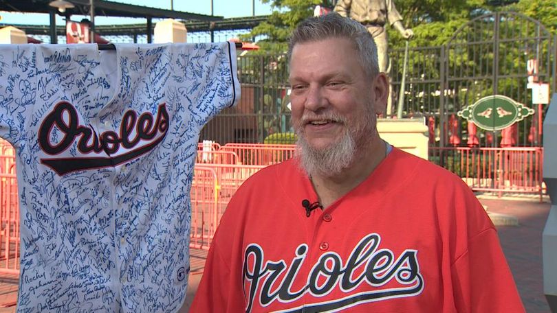 Orioles fan collects hundreds of autographs from former players