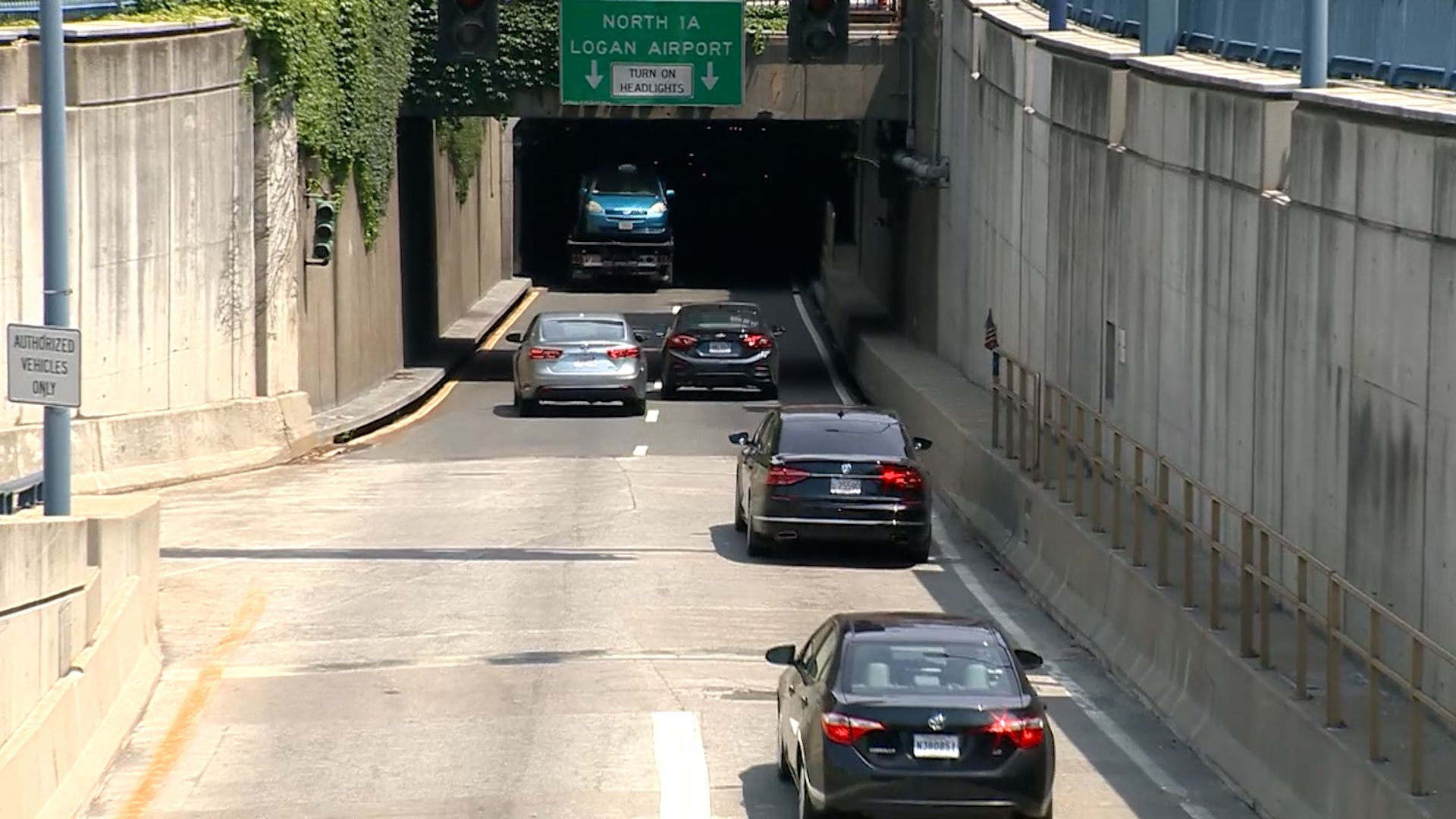 Overnight lane closures happening in Callahan Tunnel for much of June