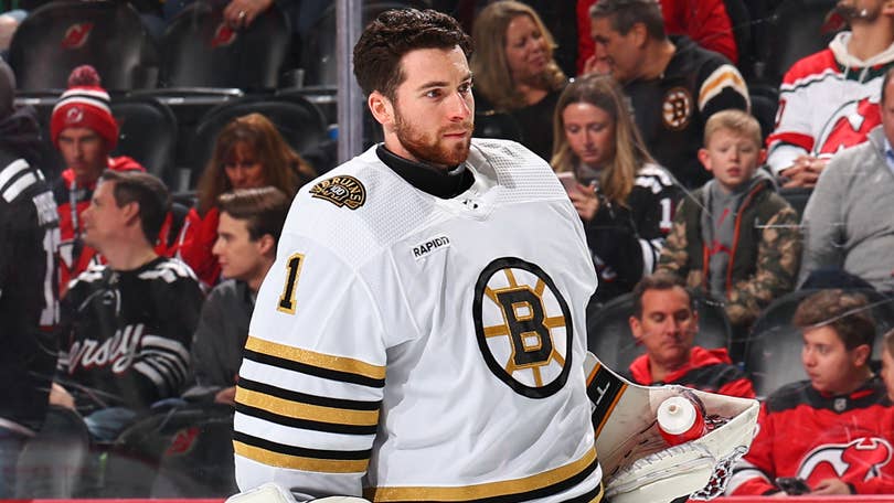 Boston Bruins reach 8-year deal with goalie Jeremy Swayman