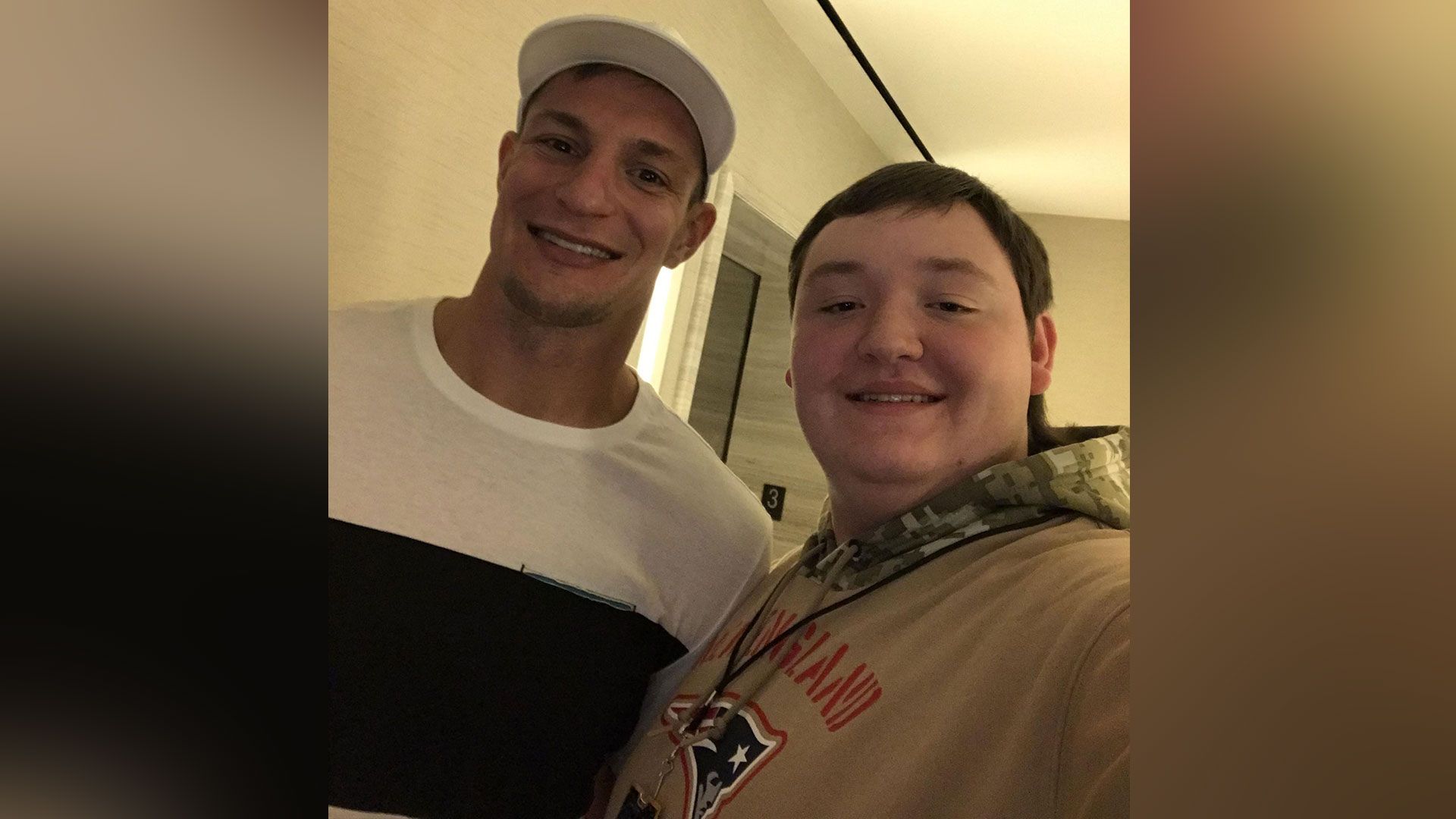 Gronk, Make-A-Wish surprise Mass. teen with Super Bowl tickets