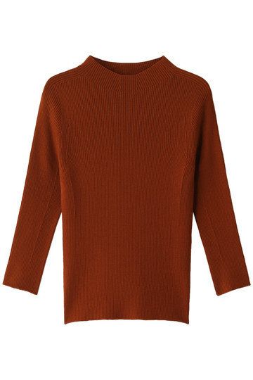 Clothing, Sleeve, Orange, Outerwear, Sweater, Neck, Brown, Jersey, Top, T-shirt, 