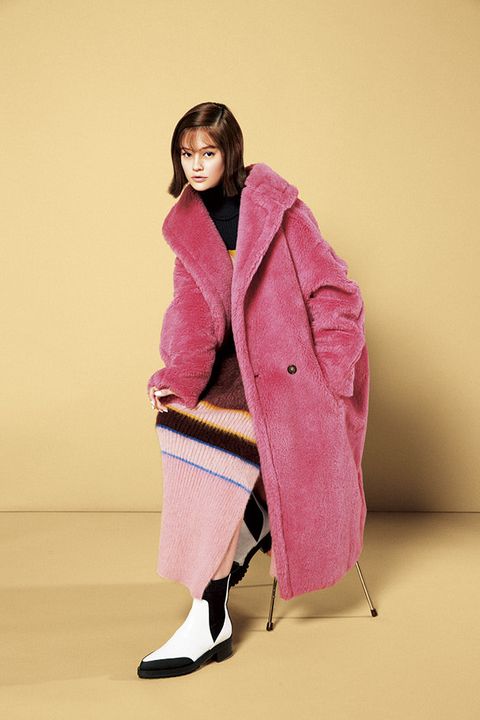 Pink, Clothing, Outerwear, Fashion, Coat, Overcoat, Footwear, Magenta, Trench coat, Fur, 