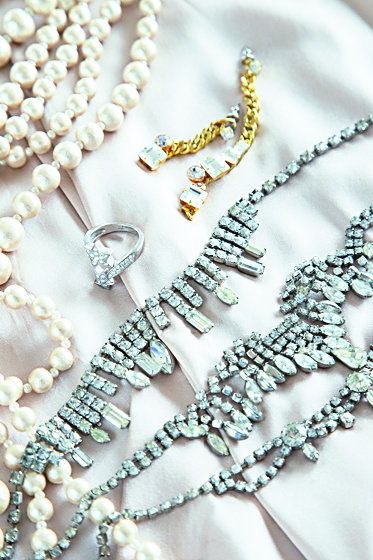 Jewellery, Fashion accessory, Body jewelry, Necklace, Pearl, Chain, Gemstone, Metal, Silver, 