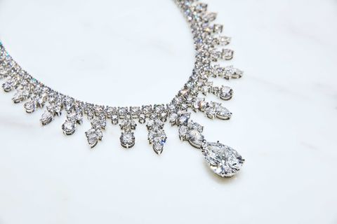 Jewellery, Body jewelry, Fashion accessory, Necklace, Chain, Diamond, Silver, Silver, Metal, 