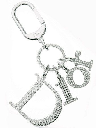 Product, Pattern, Metal, Earrings, Design, Silver, Chain, Still life photography, Nickel, Keychain, 