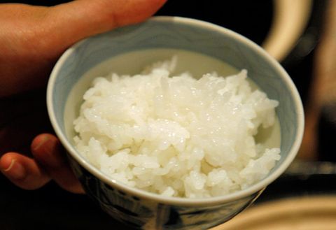 Food, Steamed rice, Dish, White rice, Rice, Jasmine rice, Cuisine, Glutinous rice, Ingredient, Comfort food, 