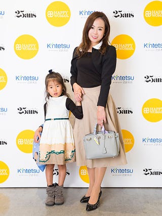 ニュートラルカラーでリンクしたエレ母娘コーデ