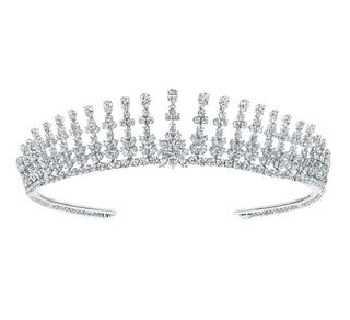 世界でたったひとつの プリンセス ティアラ を身につけるチャンス