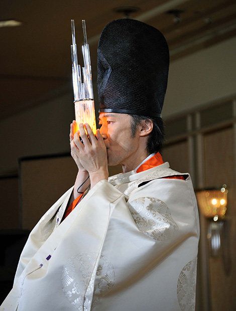 世界初！ガラスの笙と篳篥（ひちりき）が完成