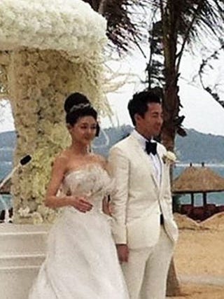アジアンスターのド派手婚 中国のレストラン王子と交際６０日の電撃婚 バービー スー