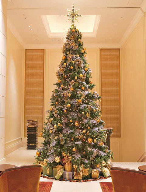 ホテルの贅沢クリスマスツリー 16