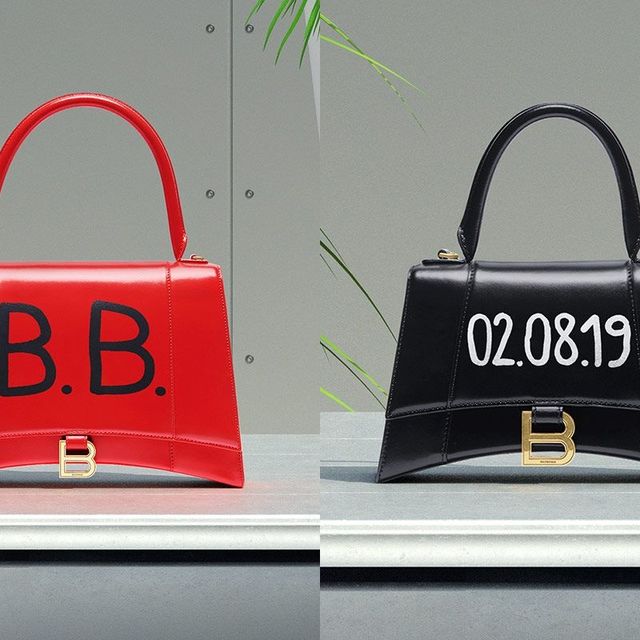 Handbag, Bag, Product, Red, Fashion accessory, Font, Material property, Brand, Birkin bag, Luggage and bags, 