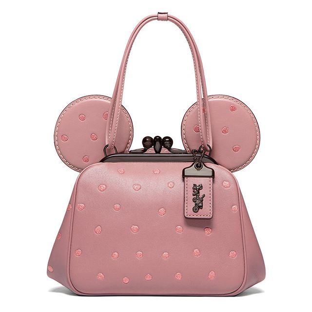 Handbag, Bag, Pink, Fashion accessory, Shoulder bag, Hand luggage, Design, Material property, Luggage and bags, Peach, 