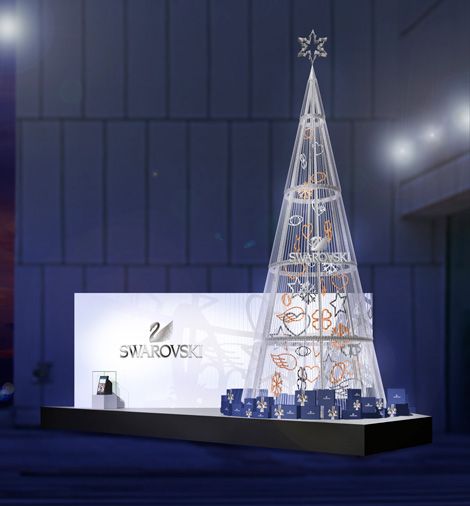 スワロフスキーのスペシャル・クリスマスツリーが銀座に出現