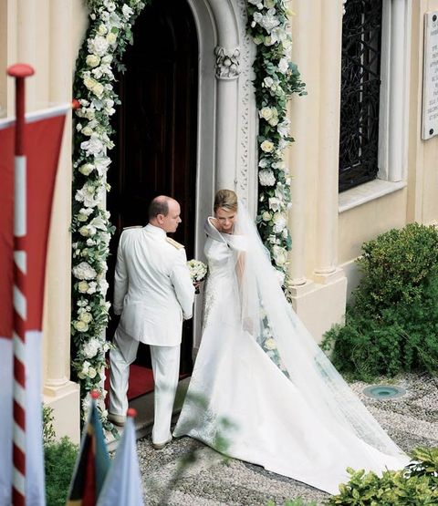 Wedding dress, Bride, Photograph, Gown, White, Dress, Bridal clothing, Clothing, Ceremony, Veil, 
