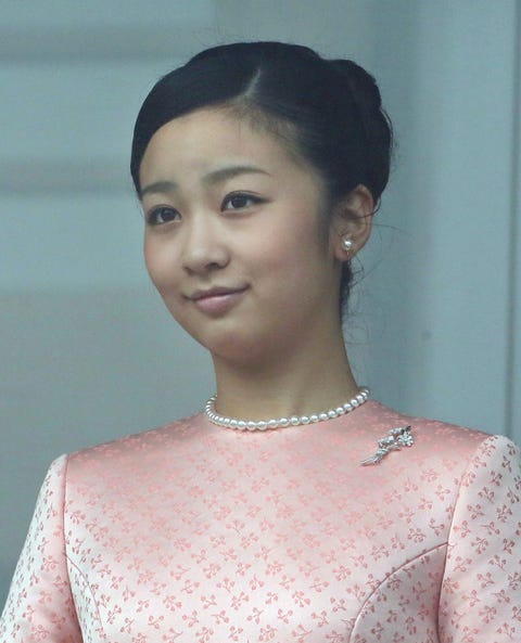 女性皇族の気品あふれる美をウオッチ