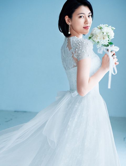 Wedding dress, Gown, Dress, Clothing, Bride, White, Shoulder, Bridal clothing, Bridal party dress, Beauty, 