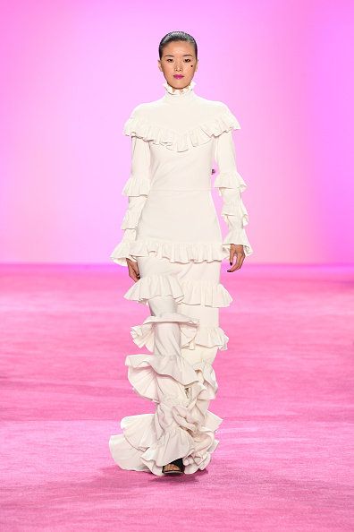花嫁心をくすぐる♡ ファッションブランドの白ドレス