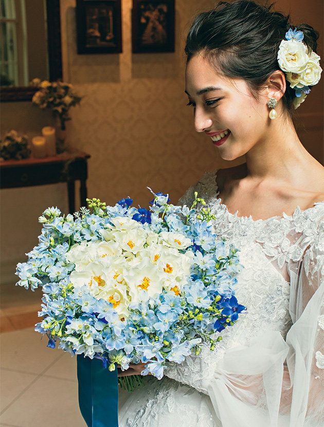 ドレスのイメージ別！ 花嫁ブーケカタログ