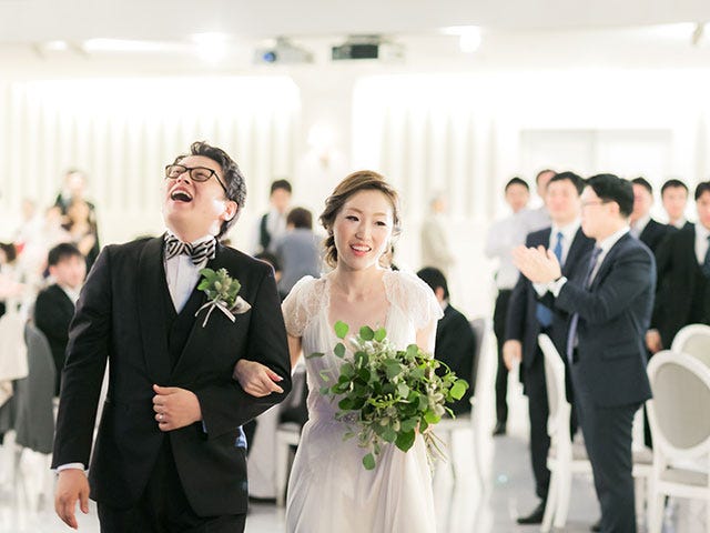 豆ピンクの花レース胸元のタキシード （試着レポ】TAKAMI BRIDAL 