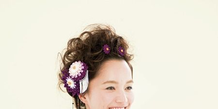 Hairstyle, Sleeve, Style, Dress, Peach, Day dress, Bun, Hair accessory, Makeover, Artificial flower, 