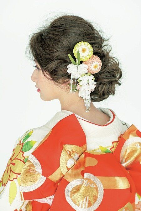 Hairstyle, Style, Petal, Art, Peach, Artwork, Fruit, Painting, Artificial flower, Illustration, 