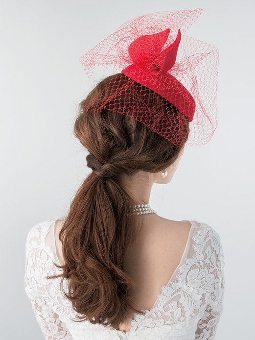 Hairstyle, Shoulder, Textile, Red, Hair accessory, Style, Headgear, Costume accessory, Neck, Maroon, 