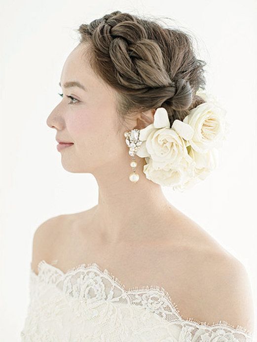 Clothing, Hair, Hairstyle, Forehead, Shoulder, Photograph, Bridal accessory, Petal, Dress, Style, 
