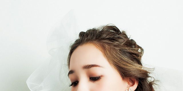 Lip, Hairstyle, Skin, Forehead, Shoulder, Eyebrow, Bridal clothing, Photograph, Joint, Bridal accessory, 